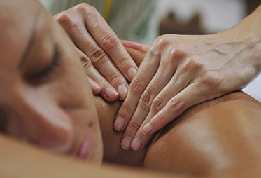 HART Holistic support massage shoulder